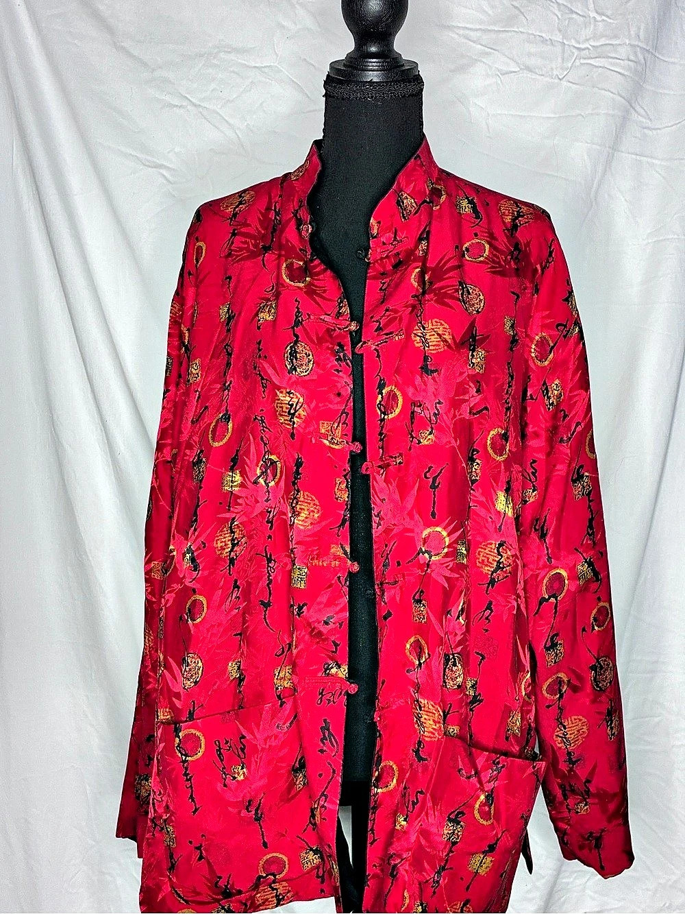 Chico’s silk Reversible Jacket in Red & Black